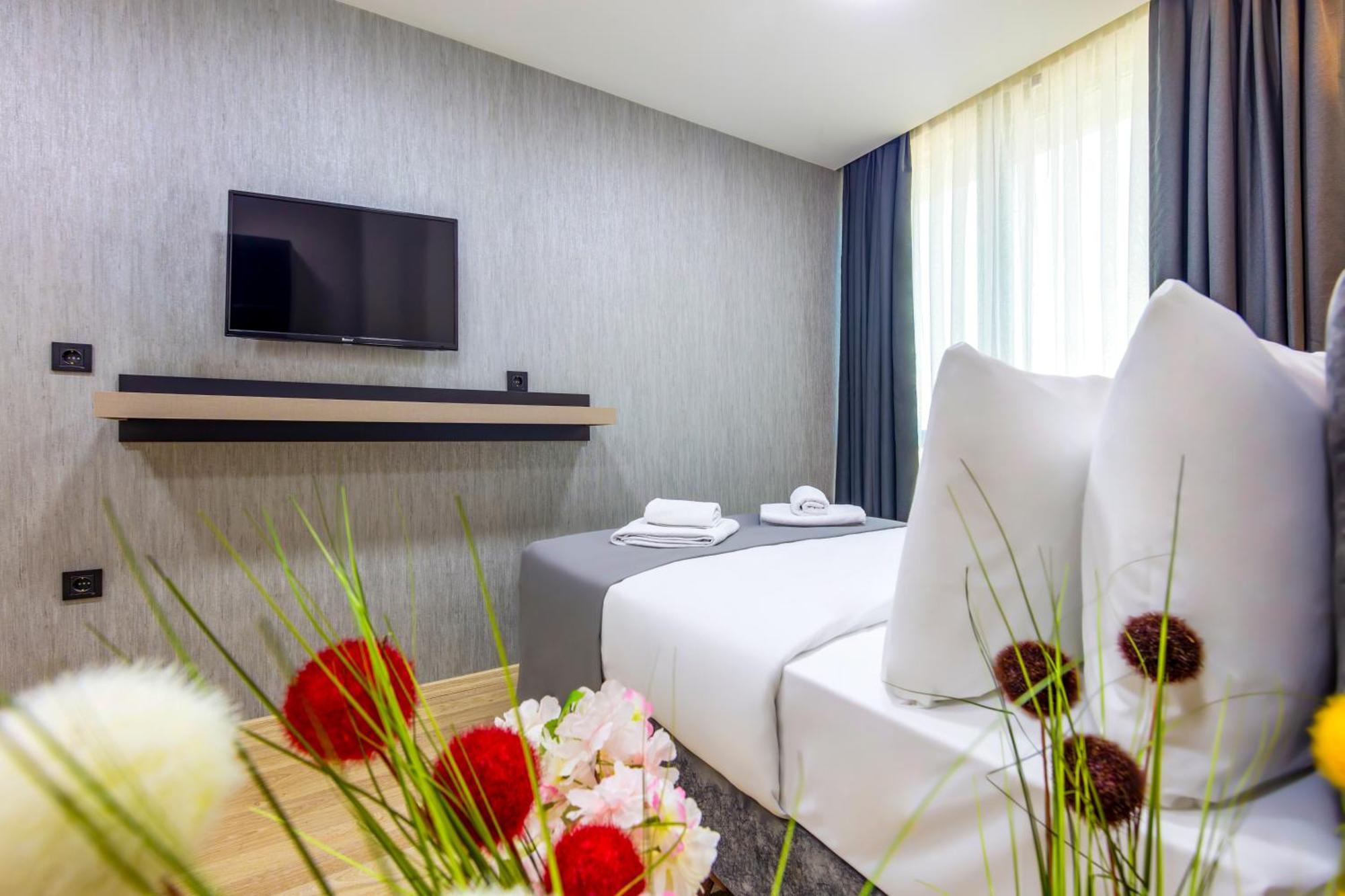 The Business Class Hotel Istanbul Exterior photo